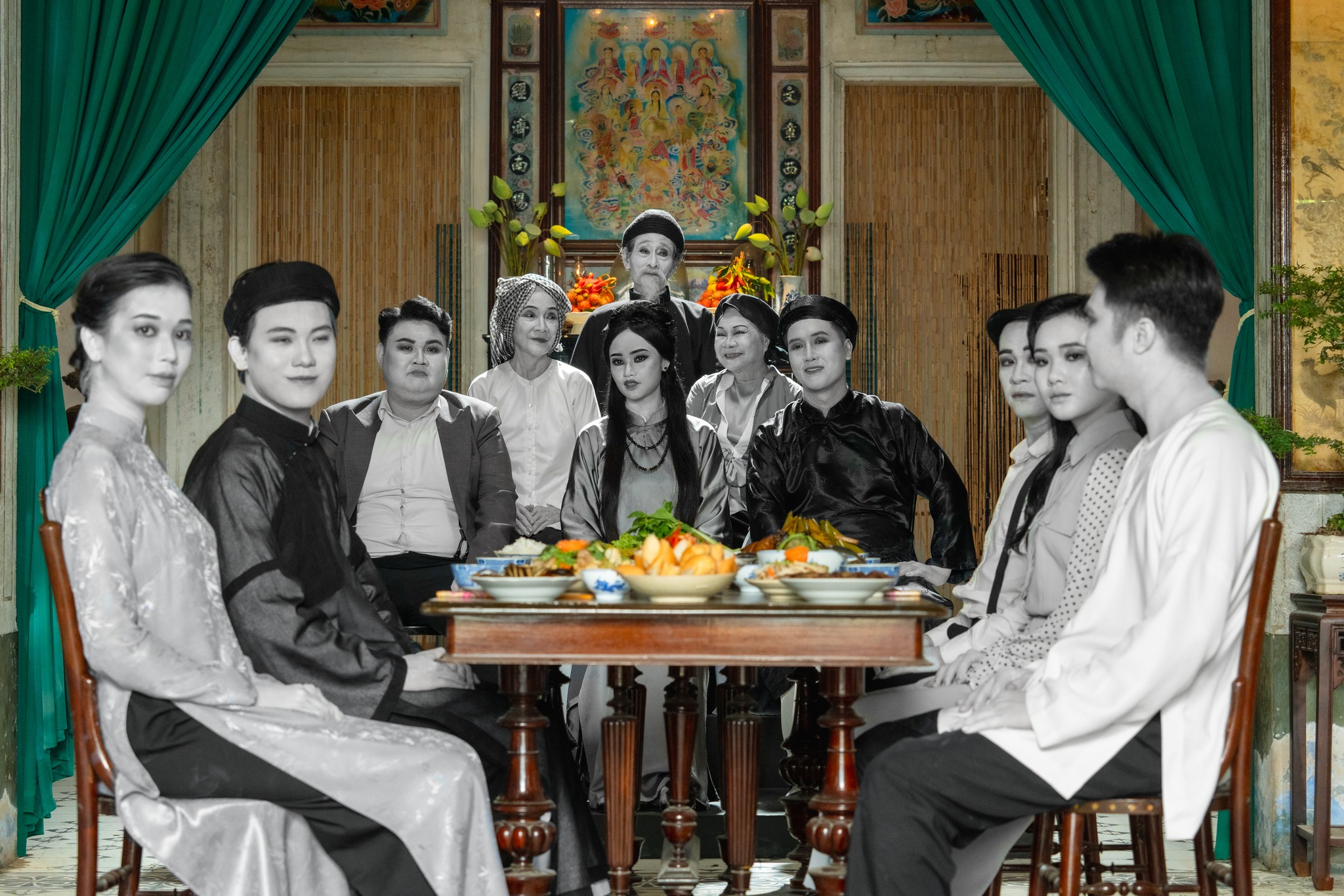Review Nhà Gia Tiên: Khi Tâm Linh Gọi Về Nguồn Cội Review Nhà Gia Tiên: Khi Tâm Linh Gọi Về Nguồn Cội